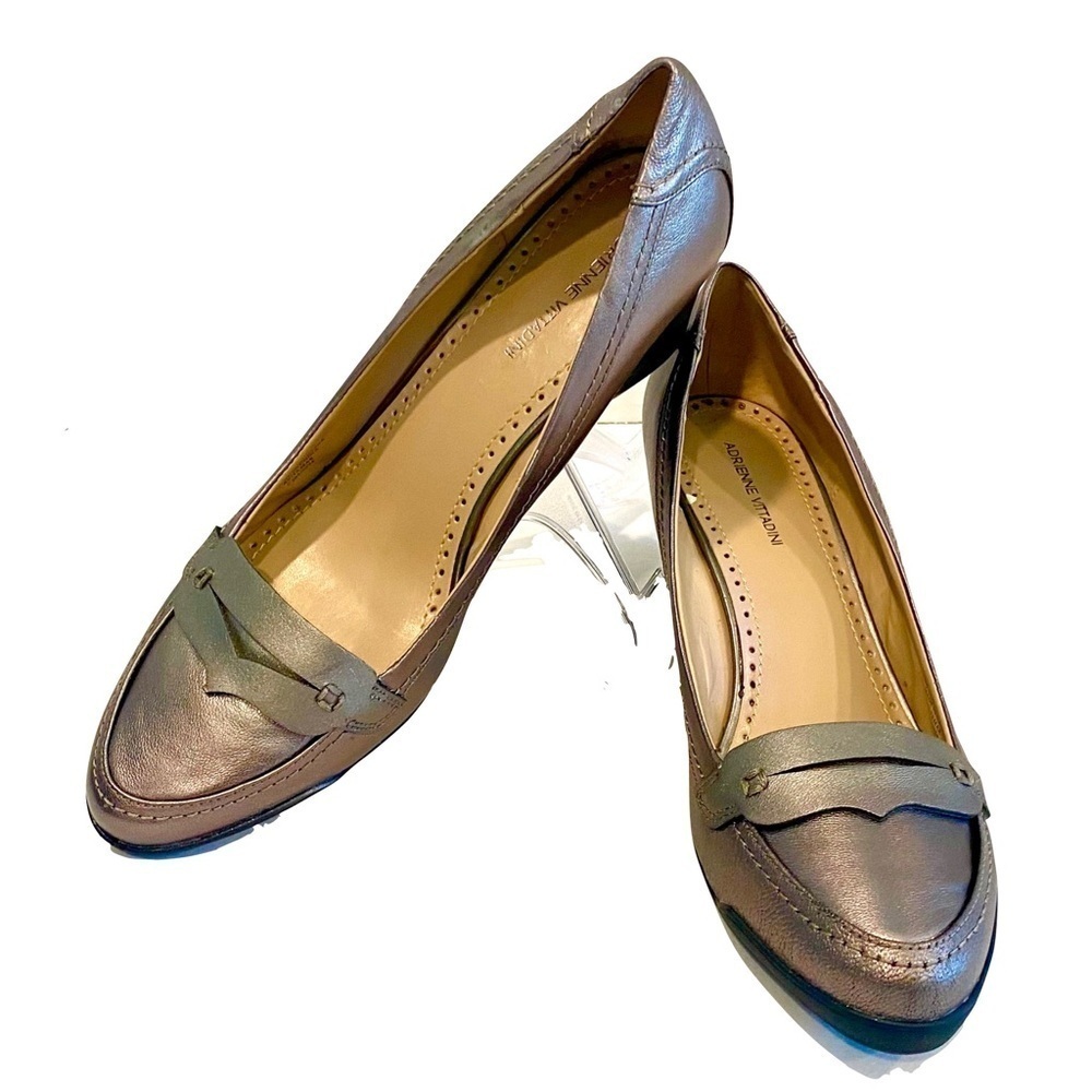 NWOT - Adrienne Vittadini Leather Metallic Wedge with Penny Loafer Style Size 10